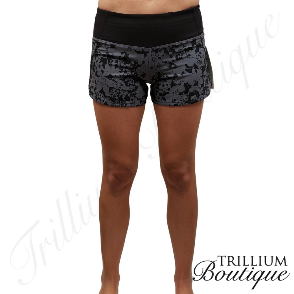 Lululemon Athletica Women's Run Times Shorts 2 NWT - Picture 1 of 9